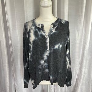 Urban Outfitters Oversized Tie Dye Sweater 💙🤍